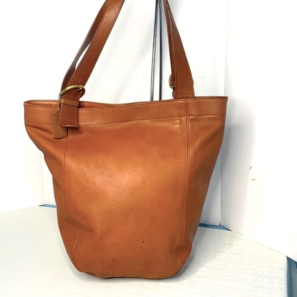 STUNNING COACH LARGE SOHO TOTE STYLE 4082 Brown / gold